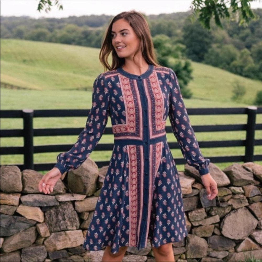 Gal Meets Glam Carlene